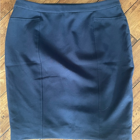 Banana Republic Blue Skirt - Picture 3 of 3